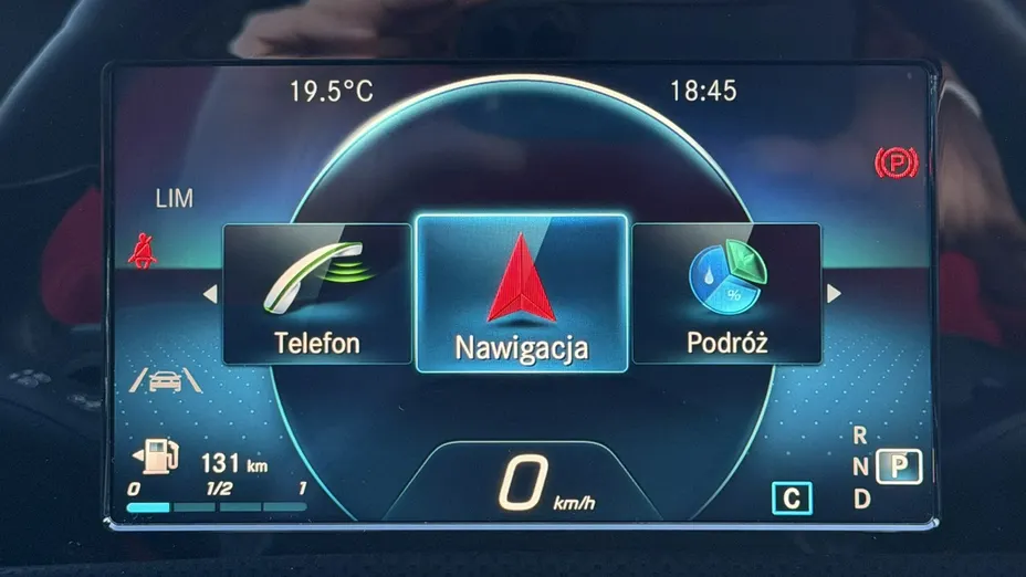 MERCEDES-BENZ CLA -