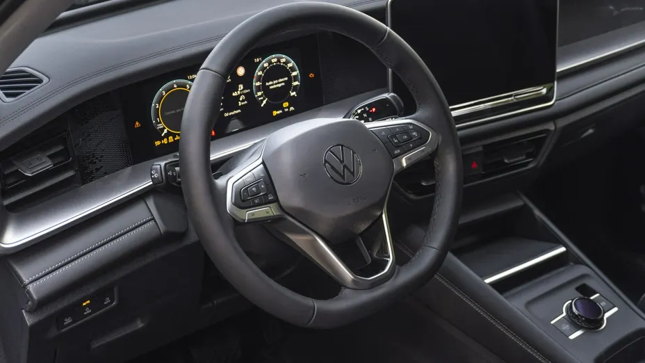 VOLKSWAGEN Tayron -