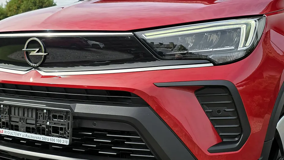 OPEL Crossland X -