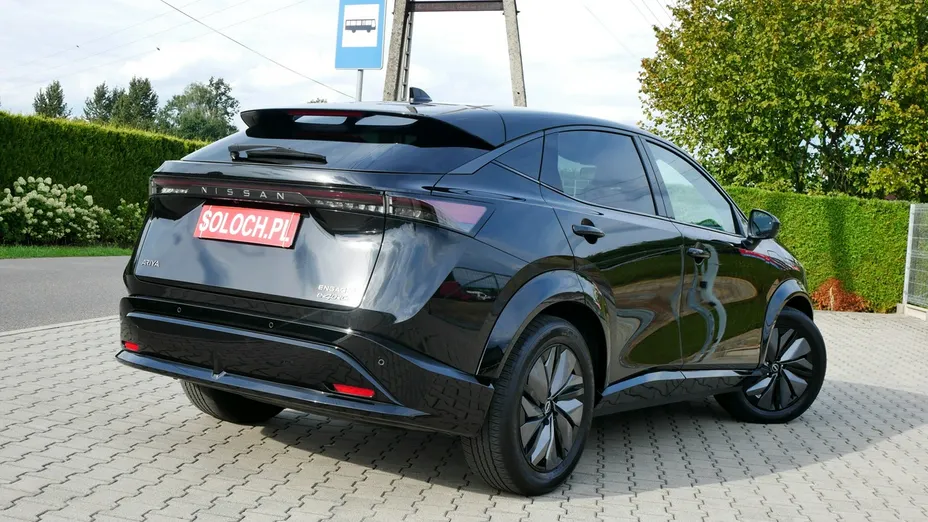 NISSAN Ariya -