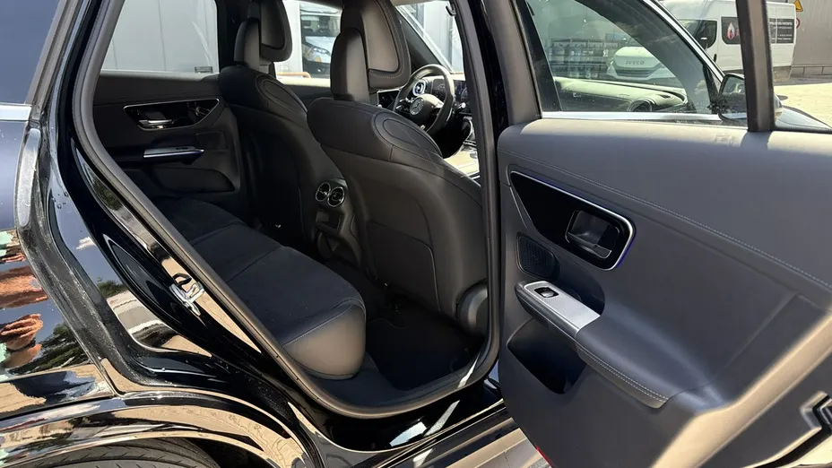 MERCEDES-BENZ GLC -