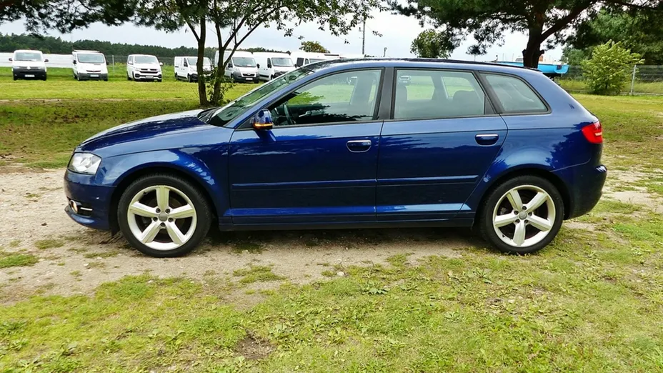 AUDI A3 Sportback -