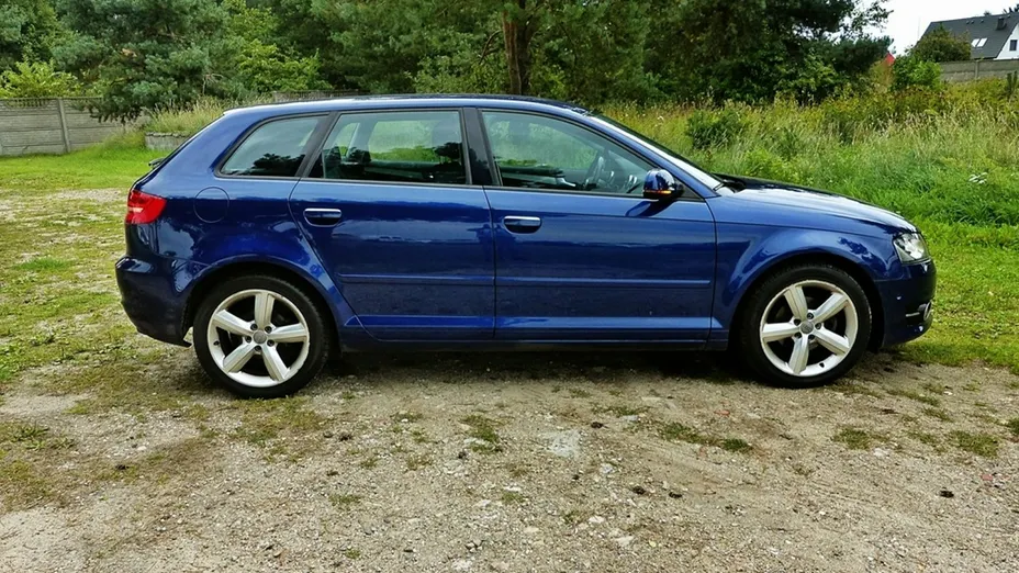 AUDI A3 Sportback -