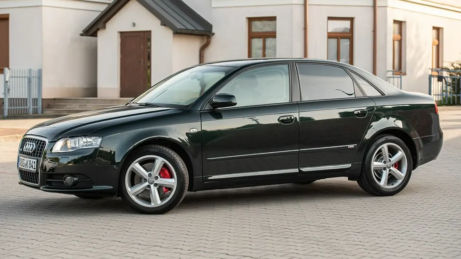 AUDI A4 -