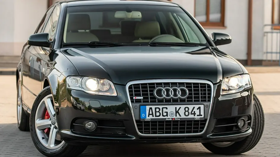 AUDI A4 -