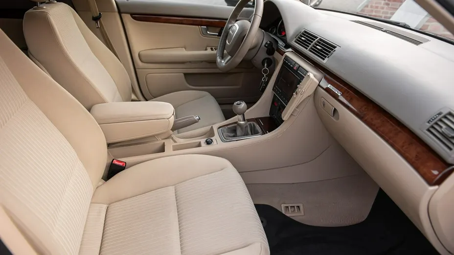 AUDI A4 -