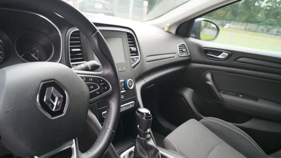 RENAULT Megane -