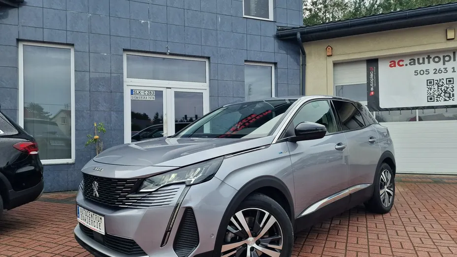 PEUGEOT 3008 -