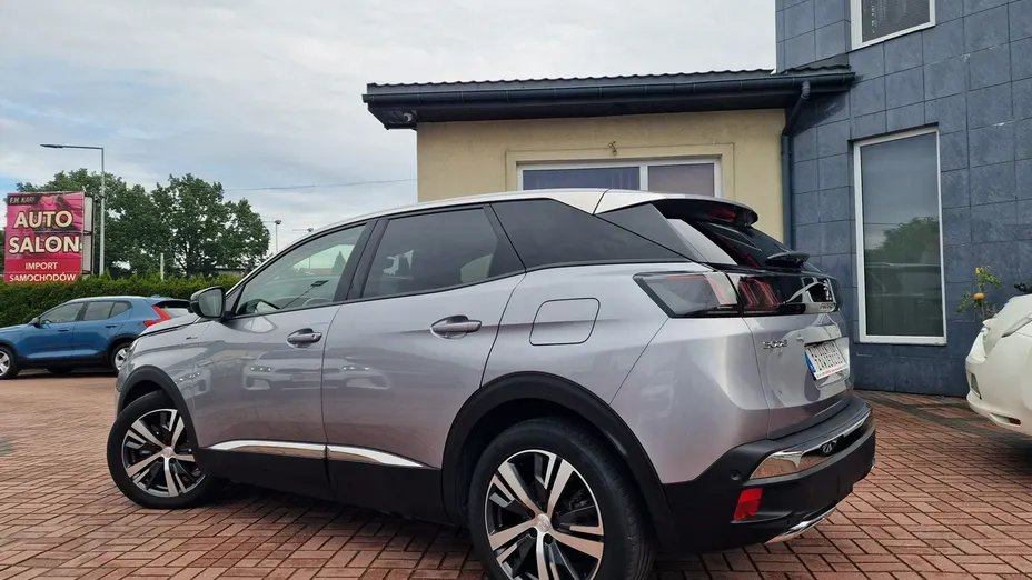 PEUGEOT 3008 -