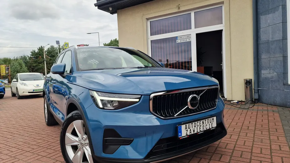 VOLVO XC40 -