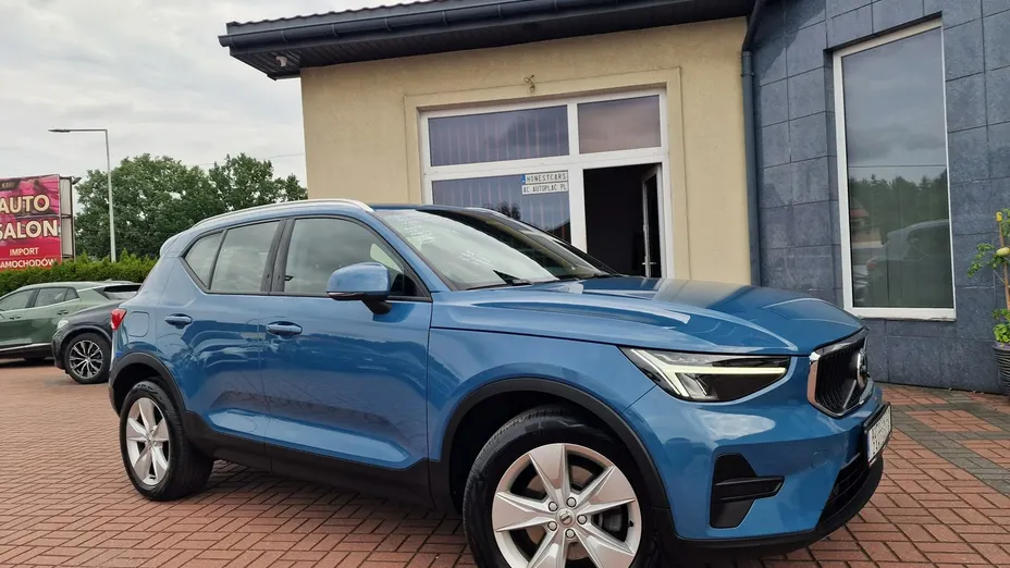 VOLVO XC40 -