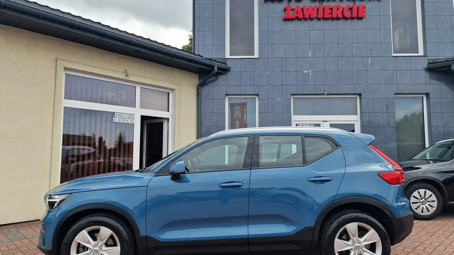 VOLVO XC40 -