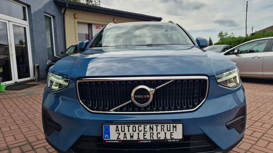 VOLVO XC40 -