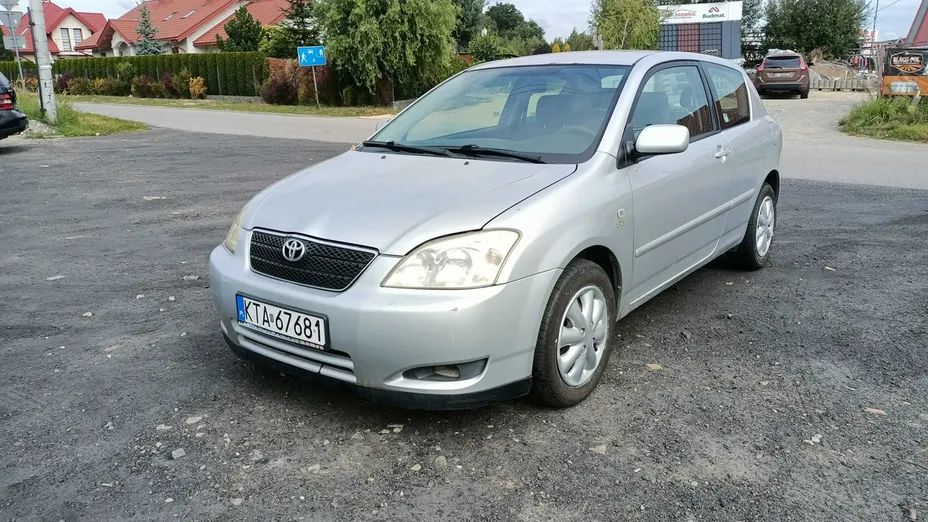 TOYOTA Corolla -