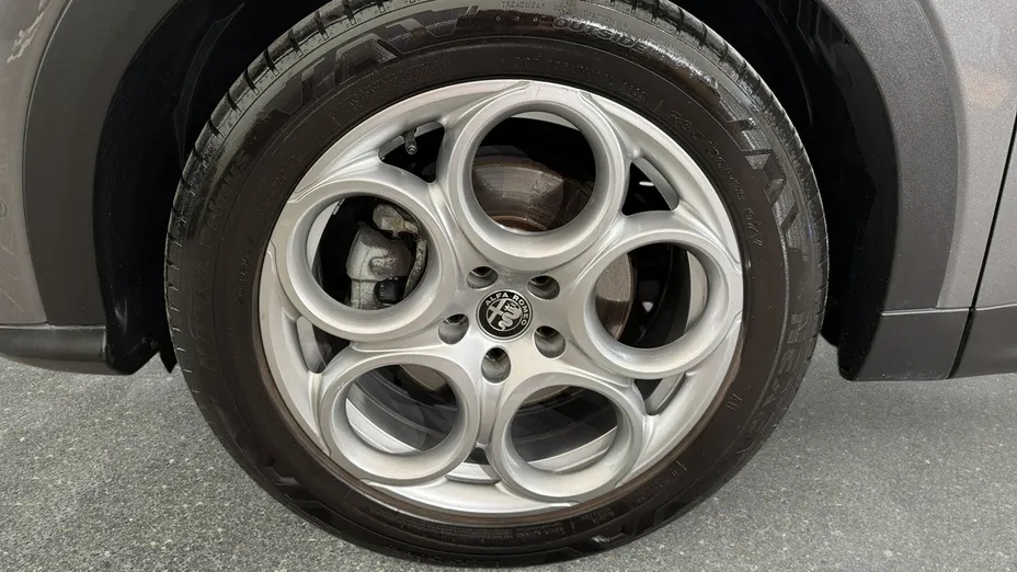 ALFA ROMEO Tonale -