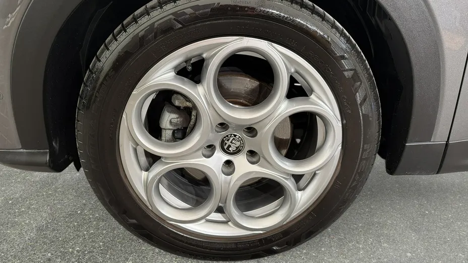 ALFA ROMEO Tonale -
