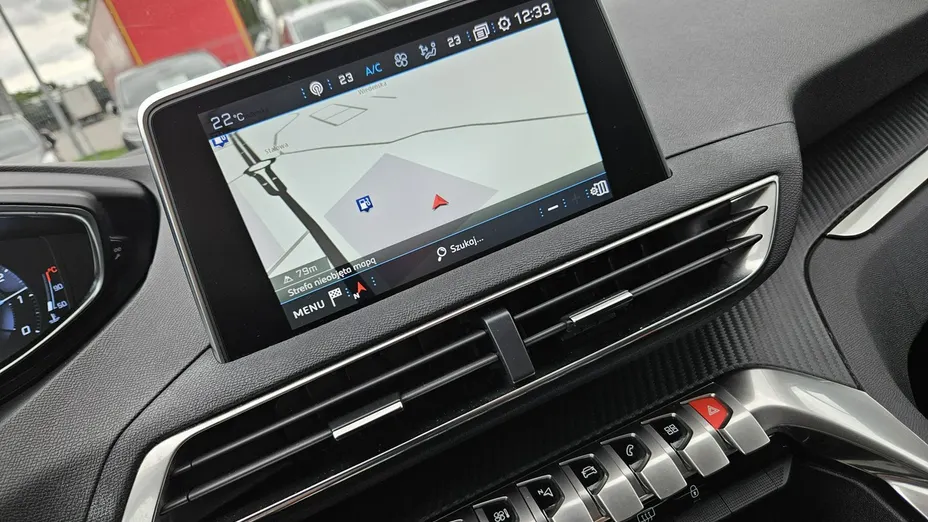 PEUGEOT 3008 -