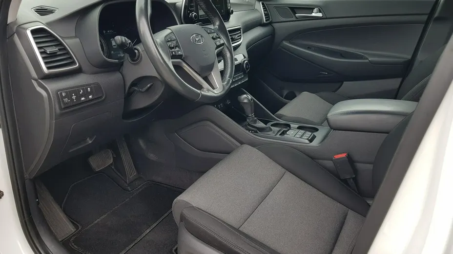 HYUNDAI Tucson -