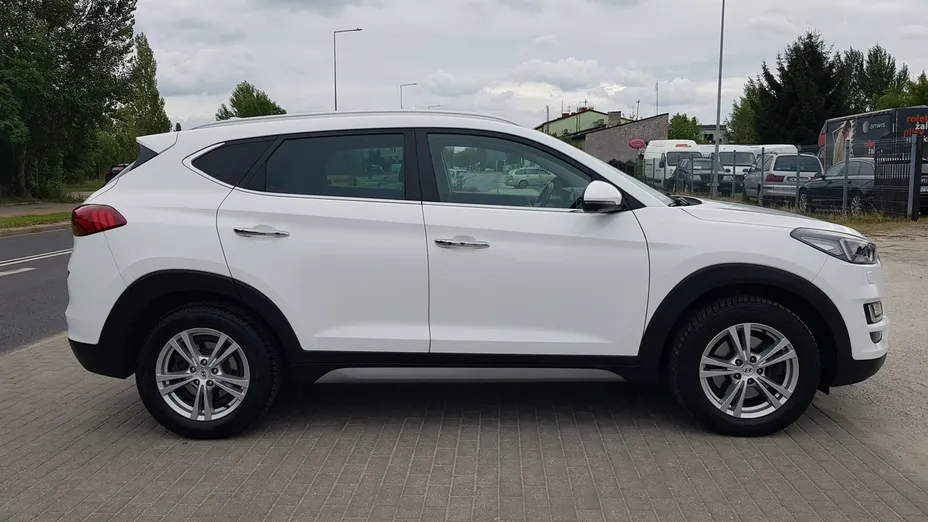 HYUNDAI Tucson -