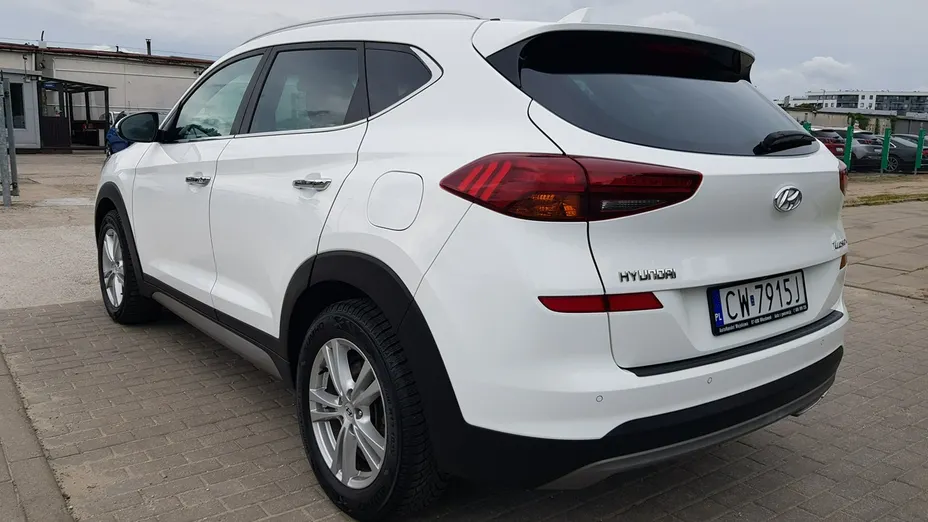HYUNDAI Tucson -