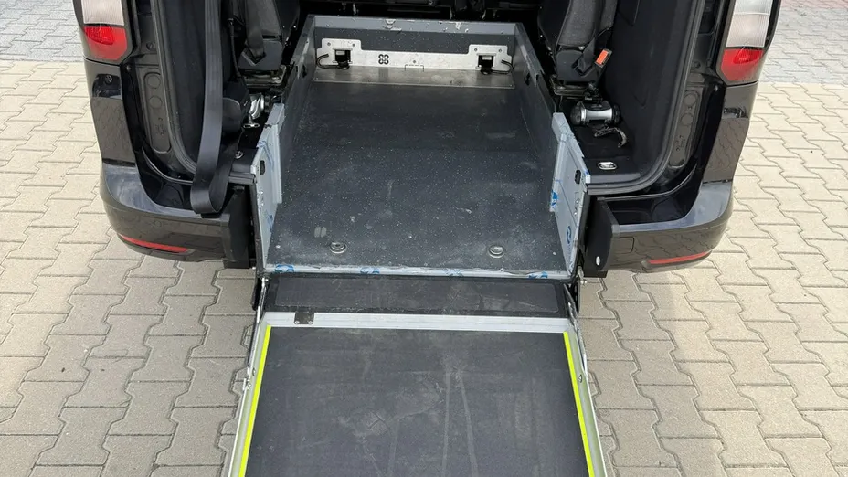 FORD Tourneo Connect -