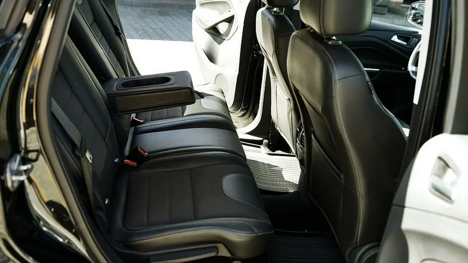 FORD Kuga -