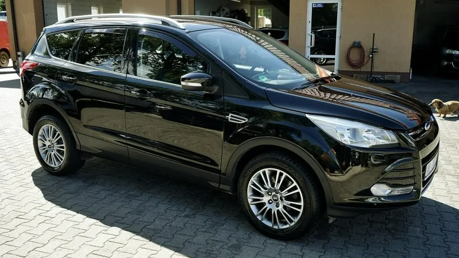 FORD Kuga -