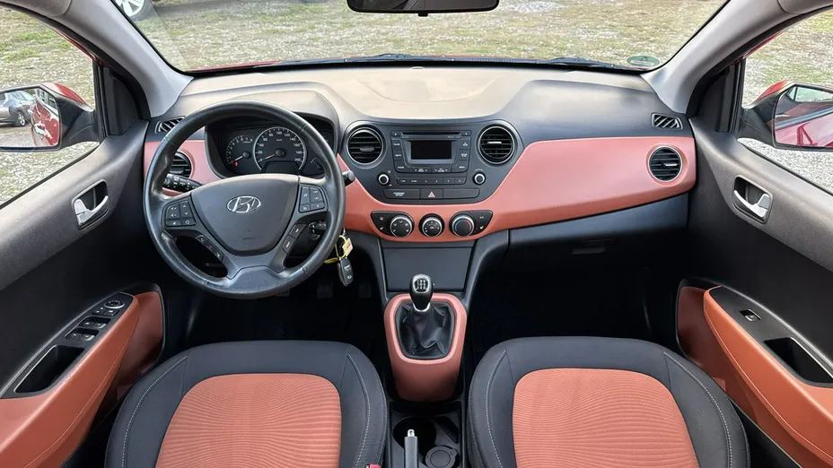 HYUNDAI i10 -
