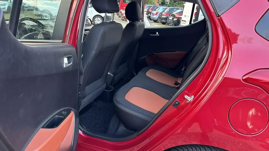 HYUNDAI i10 -