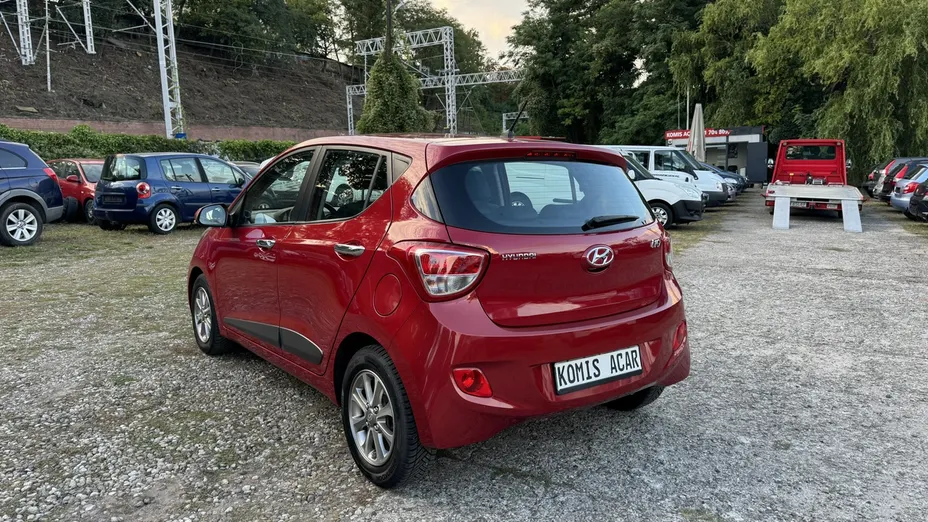 HYUNDAI i10 -