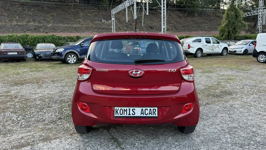 HYUNDAI i10 -