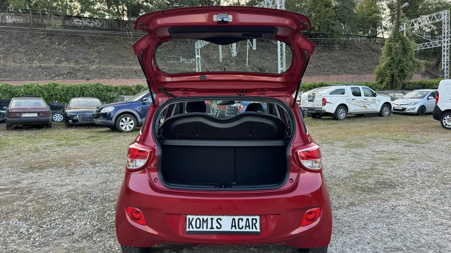 HYUNDAI i10 -