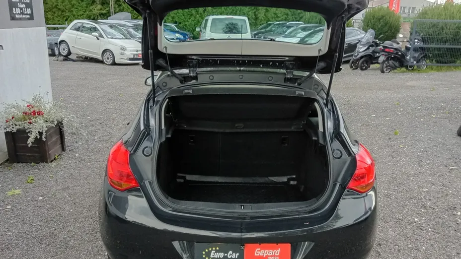 TOYOTA Corolla -
