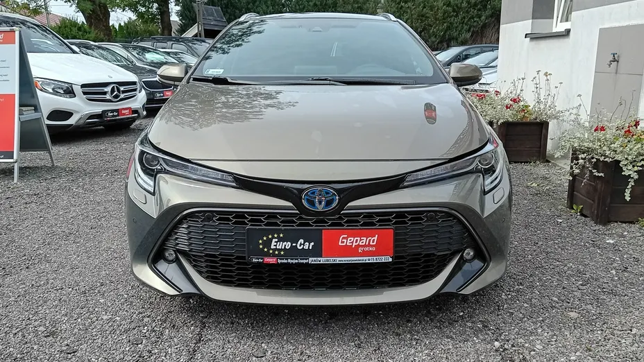 TOYOTA Corolla -