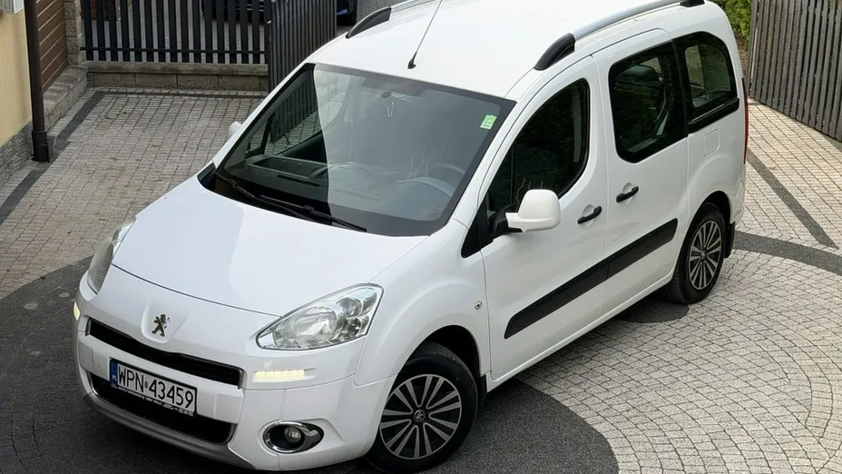 PEUGEOT Partner -