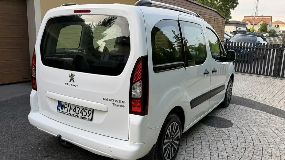 PEUGEOT Partner -