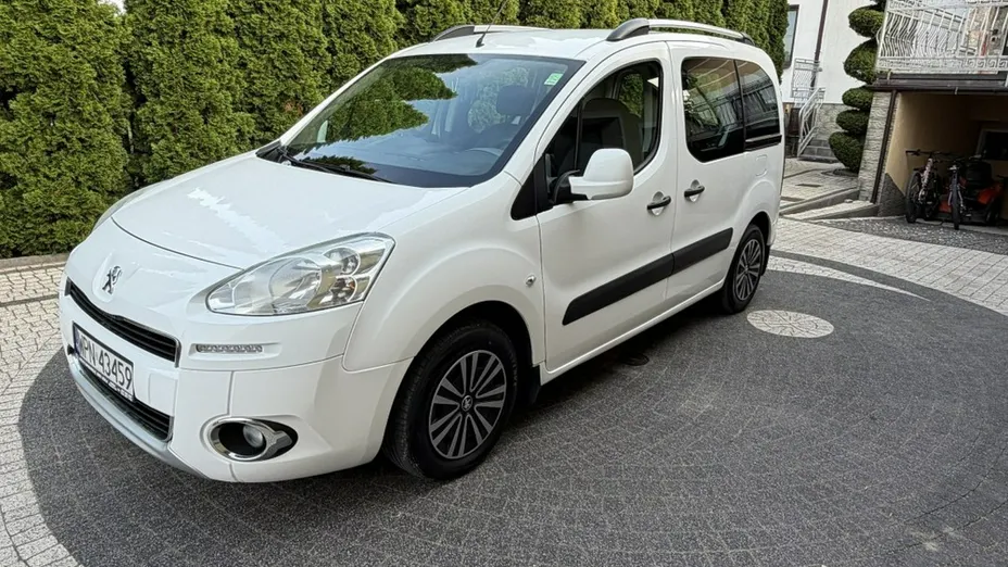 PEUGEOT Partner -