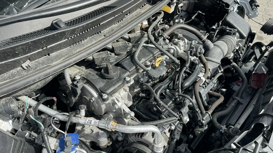 TOYOTA Yaris -