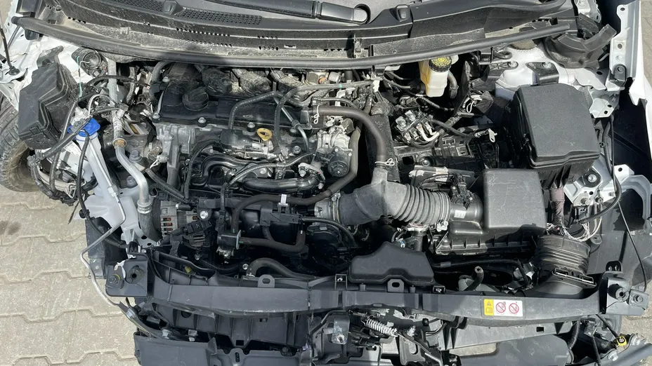 TOYOTA Yaris -