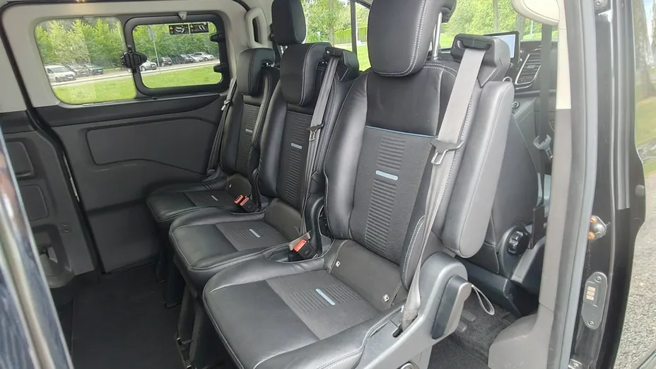 FORD Tourneo Custom -