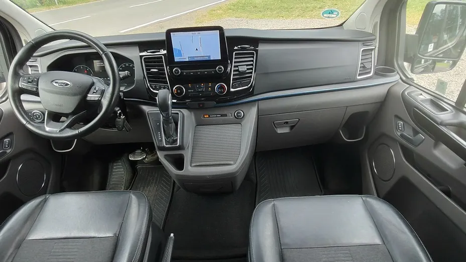 FORD Tourneo Custom -