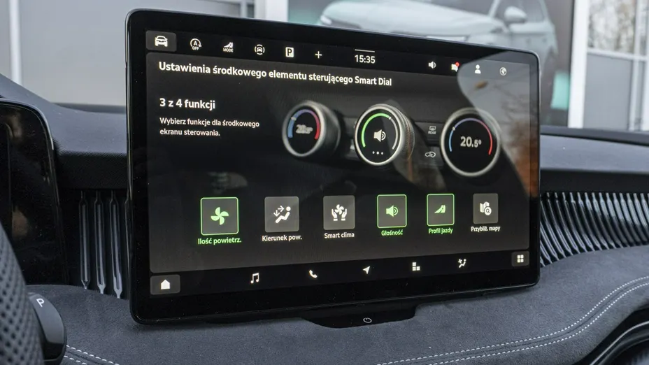 SKODA Superb -