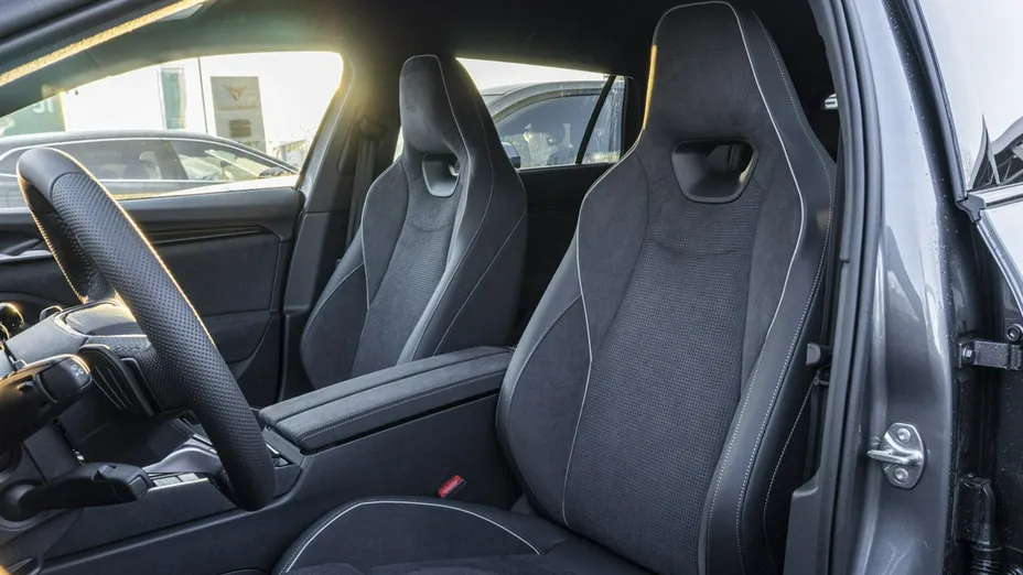 SKODA Superb -