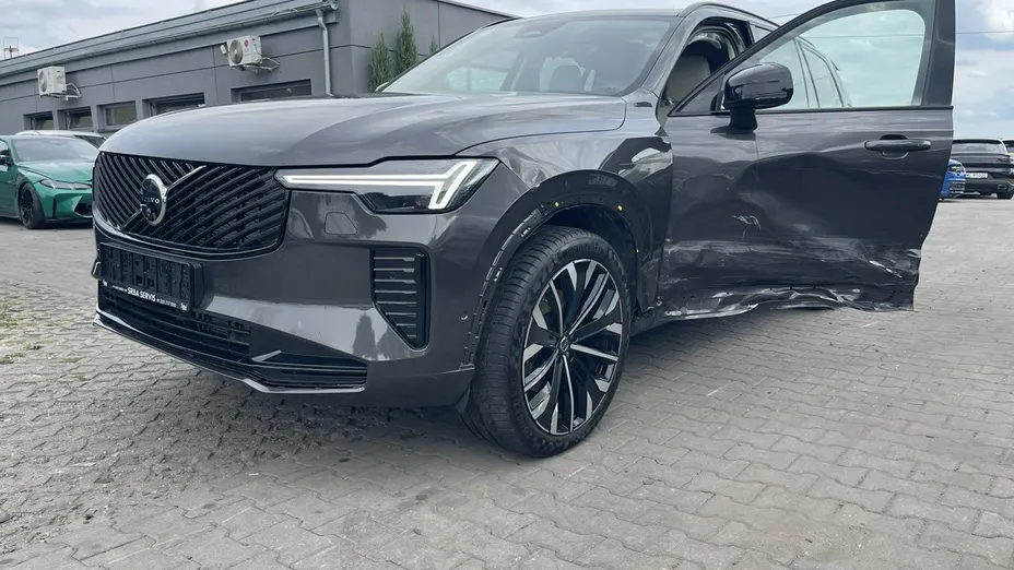 VOLVO XC90 -