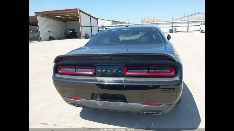 DODGE Challenger -