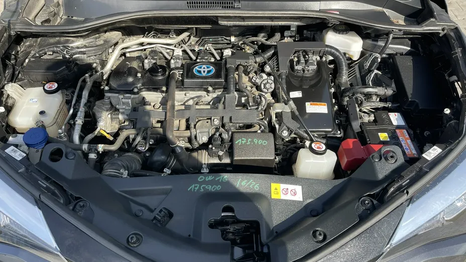 TOYOTA C-HR -