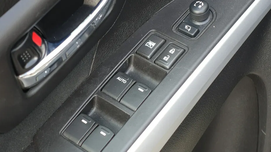 SUZUKI S-Cross -