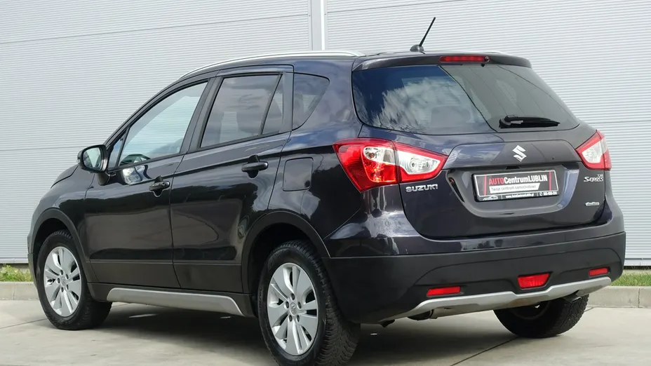 SUZUKI S-Cross -