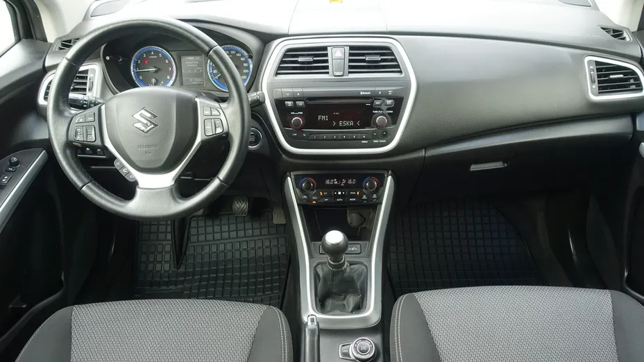 SUZUKI S-Cross -