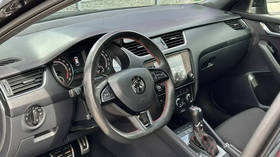 SKODA Octavia -